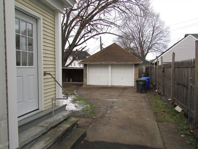 78 Prospect St, Springfield, MA 01107