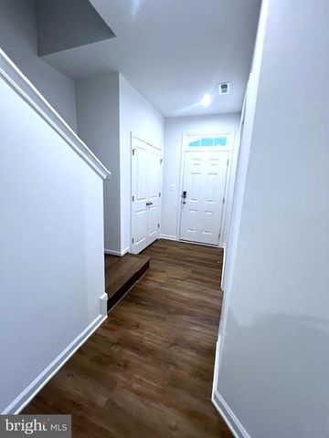 11 ABIGAIL ST, Charles Town, WV 25414