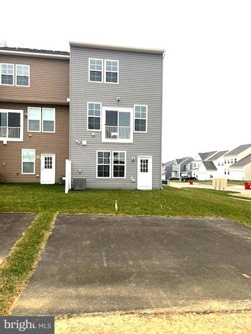 11 ABIGAIL ST, Charles Town, WV 25414