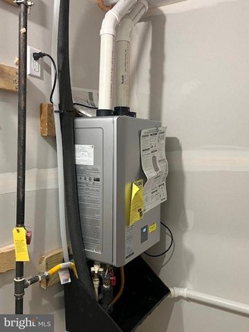 11 ABIGAIL ST, Charles Town, WV 25414