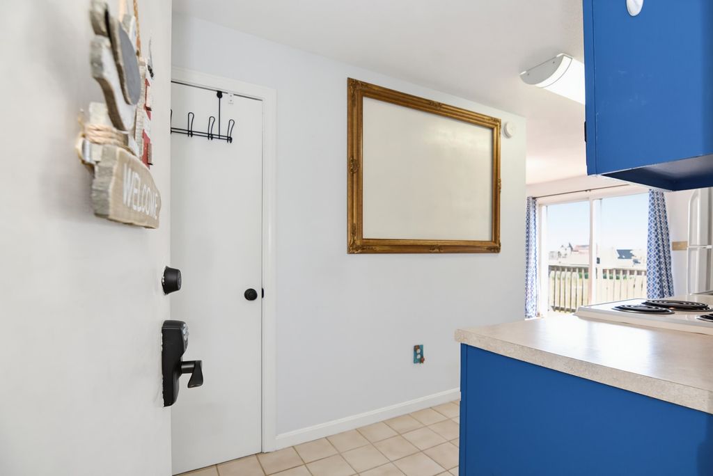 Image 11 of property listing at 615 Ocean Blvd Unit 22, Hampton, NH 03842