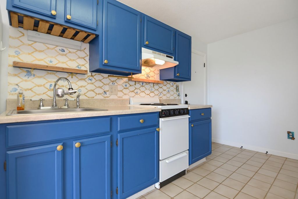Image 12 of property listing at 615 Ocean Blvd Unit 22, Hampton, NH 03842