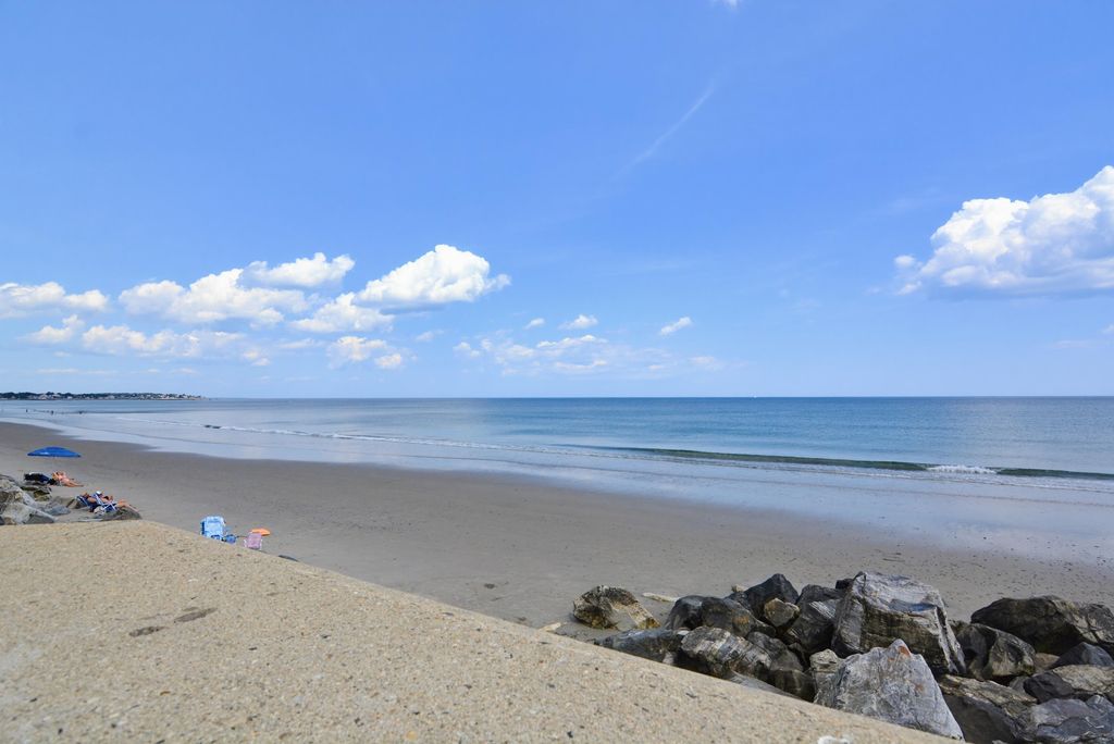 Image 3 of property listing at 615 Ocean Blvd Unit 22, Hampton, NH 03842