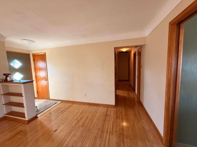 2035 California Avenue E, Saint Paul, MN 55119