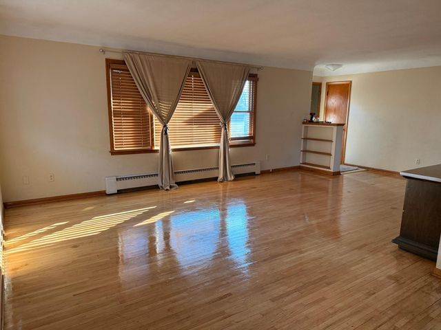 2035 California Avenue E, Saint Paul, MN 55119