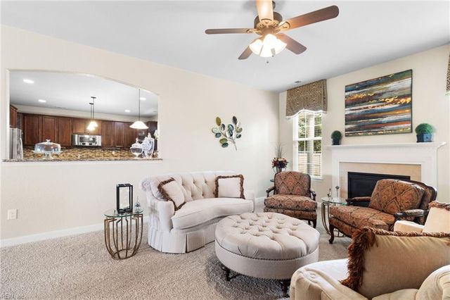 509 Hanbury RD W, Chesapeake, VA 23322