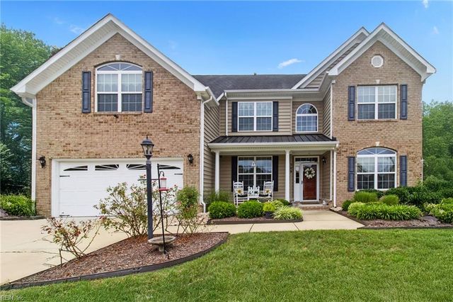 509 Hanbury RD W, Chesapeake, VA 23322