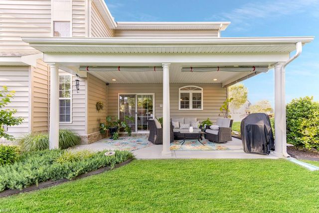 509 Hanbury RD W, Chesapeake, VA 23322