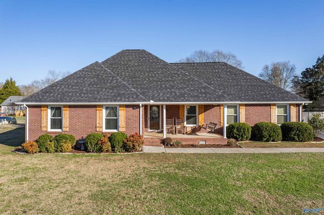 117 Spring Tanner Road, Hazel Green, AL 35750