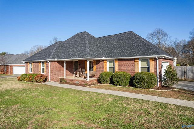 117 Spring Tanner Road, Hazel Green, AL 35750