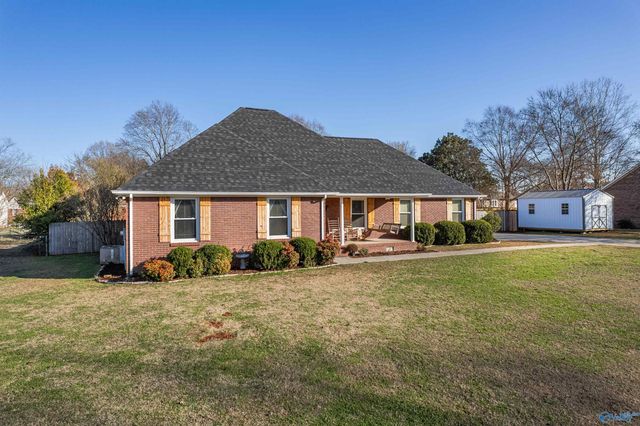 117 Spring Tanner Road, Hazel Green, AL 35750