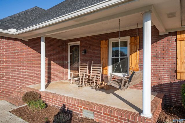 117 Spring Tanner Road, Hazel Green, AL 35750