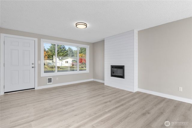 17117 5th Avenue Ct E, Spanaway, WA 98387