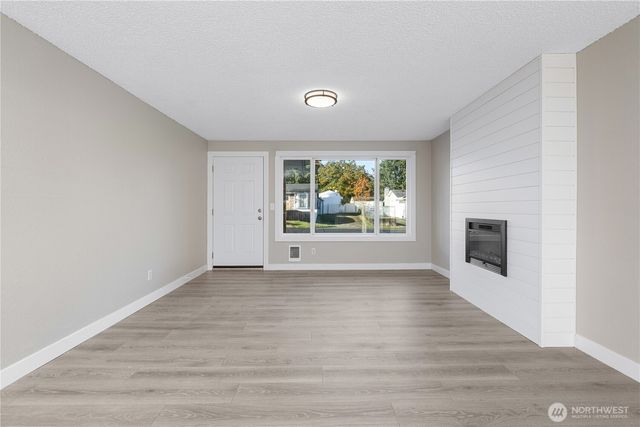 17117 5th Avenue Ct E, Spanaway, WA 98387