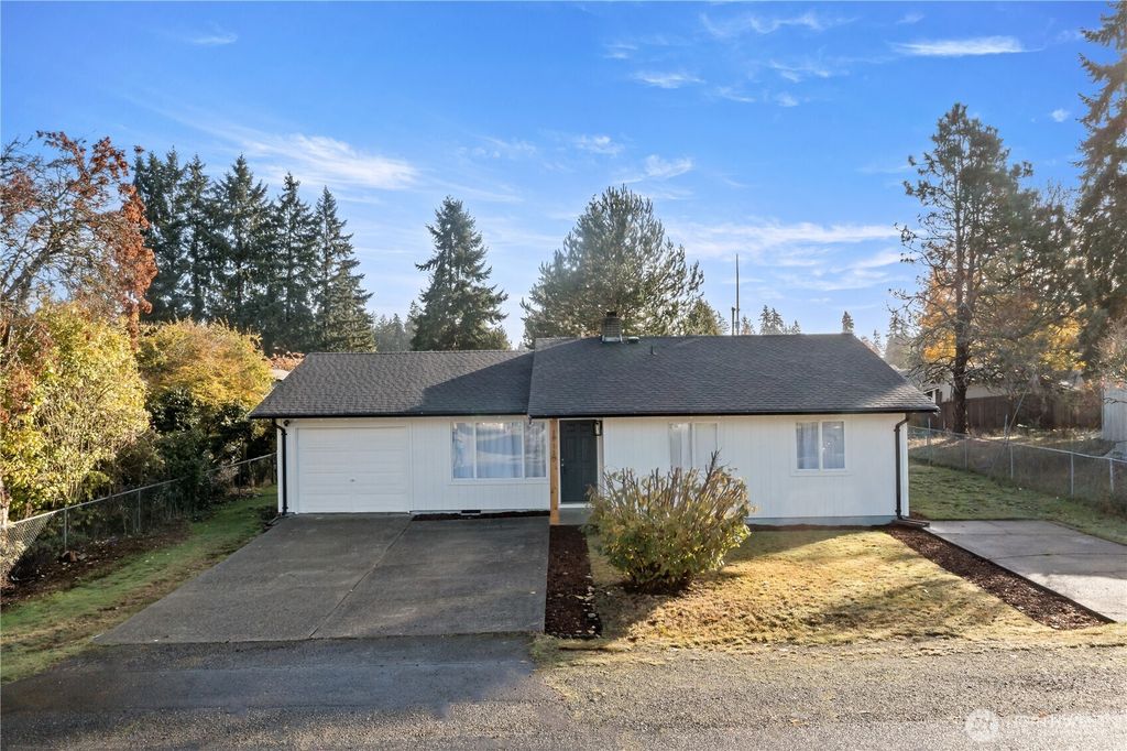 17117 5th Avenue Ct E, Spanaway, WA 98387