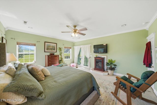 180 Old Sink Church Rd, Tellico Plains, TN 37385
