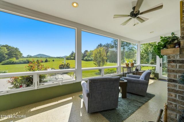 180 Old Sink Church Rd, Tellico Plains, TN 37385