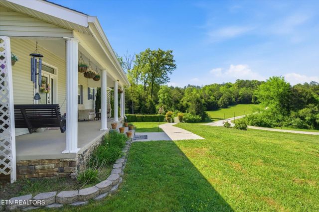 180 Old Sink Church Rd, Tellico Plains, TN 37385