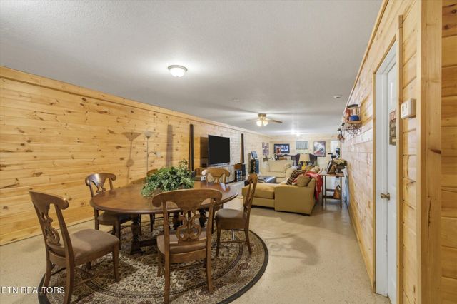 180 Old Sink Church Rd, Tellico Plains, TN 37385