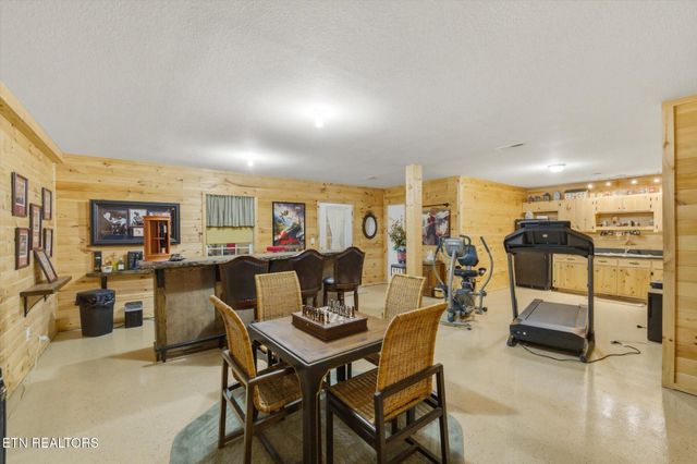 180 Old Sink Church Rd, Tellico Plains, TN 37385