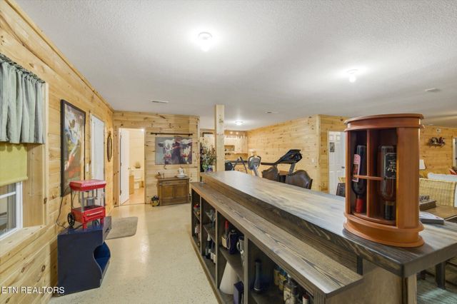 180 Old Sink Church Rd, Tellico Plains, TN 37385