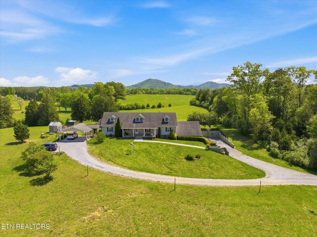 180 Old Sink Church Rd, Tellico Plains, TN 37385