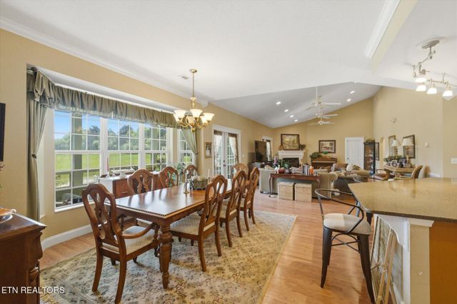180 Old Sink Church Rd, Tellico Plains, TN 37385