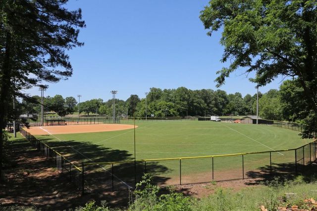 1536 Ashford Club Court, Brookhaven, GA 30319