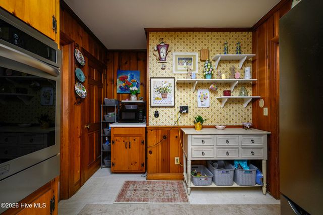 1813 Tryon Road, New Bern, NC 28560