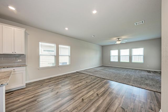 110 Babblebrook WAY, Hutto, TX 78634