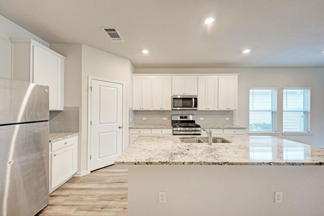110 Babblebrook WAY, Hutto, TX 78634