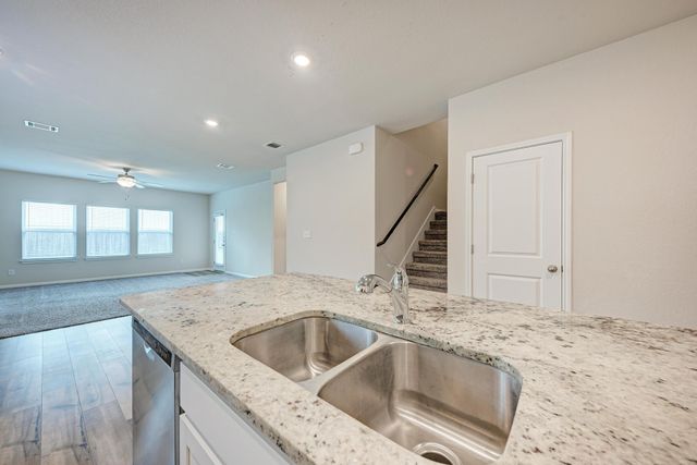 110 Babblebrook WAY, Hutto, TX 78634