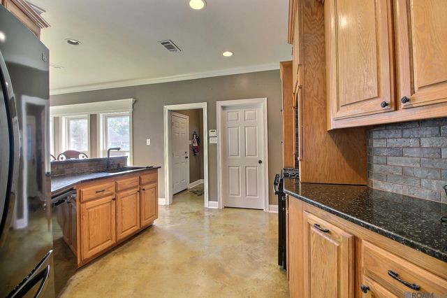 8178 Acadiana Ave, Denham Springs, LA 70706