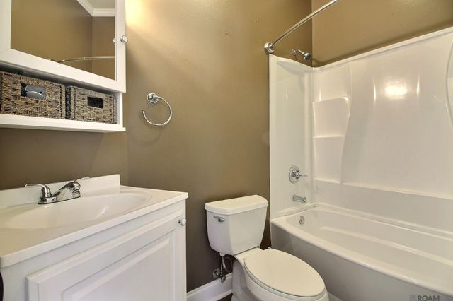 8178 Acadiana Ave, Denham Springs, LA 70706