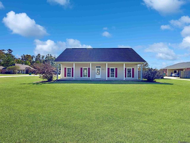 8178 Acadiana Ave, Denham Springs, LA 70706