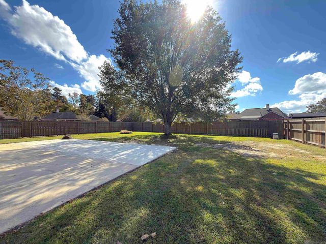 8178 Acadiana Ave, Denham Springs, LA 70706