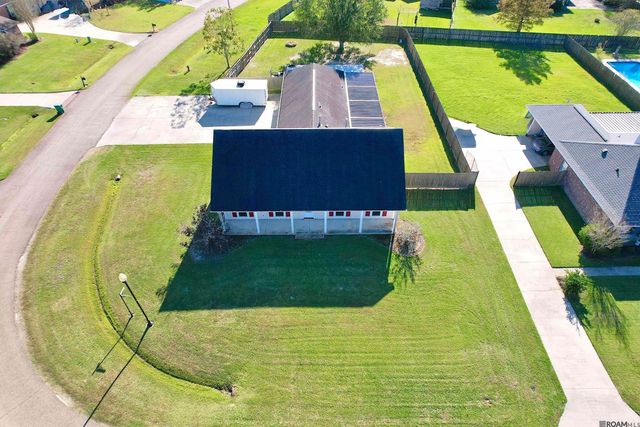 8178 Acadiana Ave, Denham Springs, LA 70706