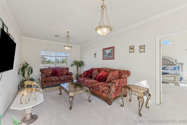 8109 S Winwood Lane, Broken Arrow, OK 74014