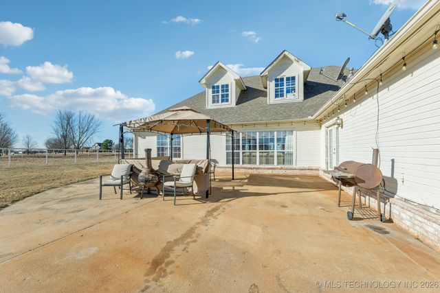 8109 S Winwood Lane, Broken Arrow, OK 74014