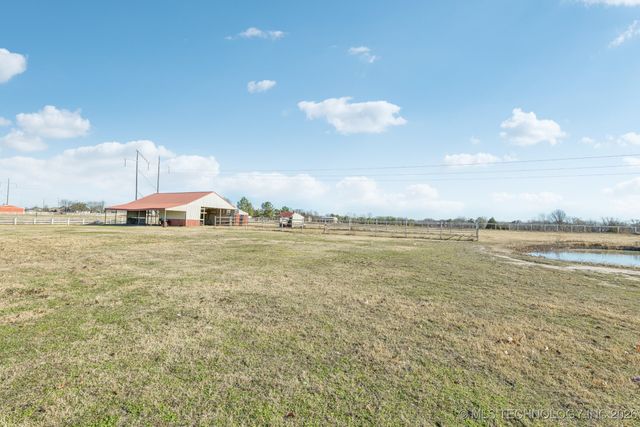 8109 S Winwood Lane, Broken Arrow, OK 74014