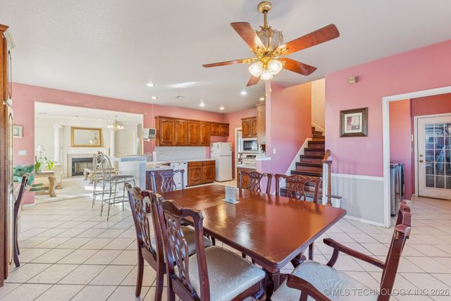 8109 S Winwood Lane, Broken Arrow, OK 74014