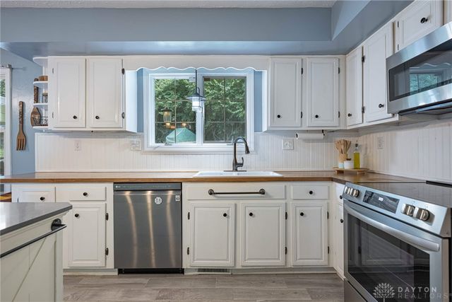 1520 Heritage Road, Washington Twp, OH 45459
