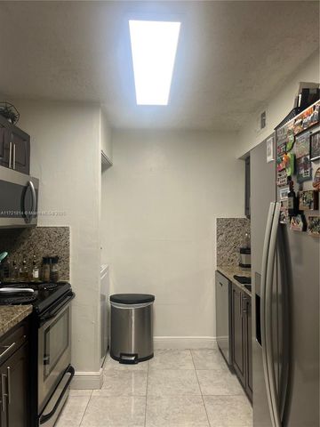 8710 SW 3rd St 104, Pembroke Pines, FL 33025