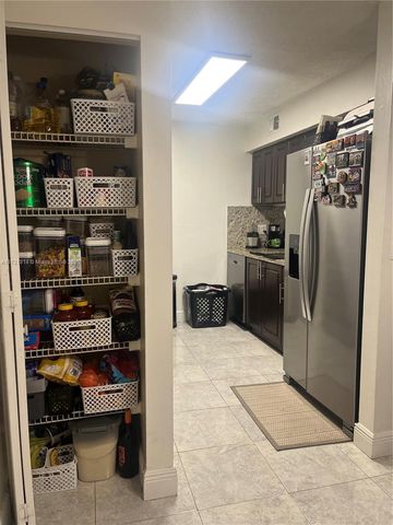 8710 SW 3rd St 104, Pembroke Pines, FL 33025