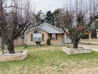 863 Lavergne Ln, La Vergne, TN 37086