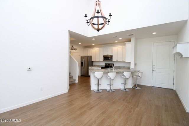 2511 W QUEEN CREEK Road 438, Chandler, AZ 85248