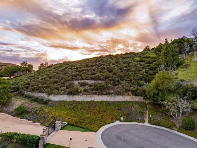 21 Stonepointe Drive 21, Escondido, CA 92025