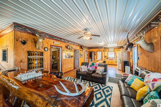 400 Jeff Clements Road, Marion, KY 42064