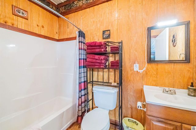 400 Jeff Clements Road, Marion, KY 42064