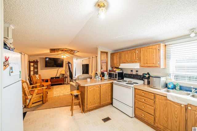 400 Jeff Clements Road, Marion, KY 42064